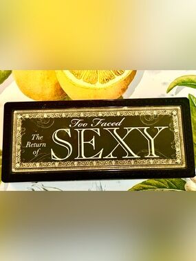 TOO FACED SEXY Intense Eyeshadow Collection